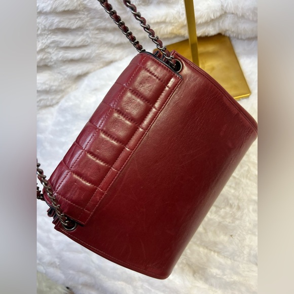 CHANEL Burgundy Square Quilt Accordion Flap Bag-63111012 - Picture 9 of 11